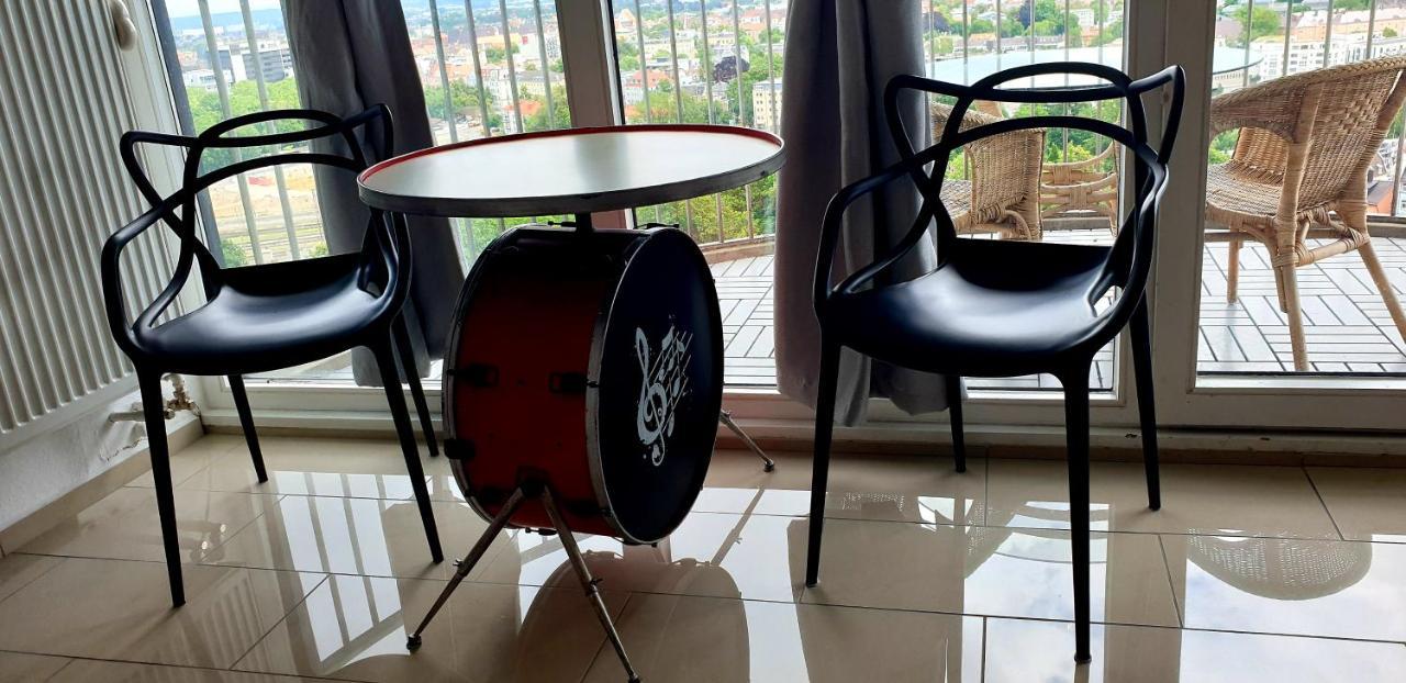 Suite-Xxi City View Hotelturm اوغسبورغ المظهر الخارجي الصورة